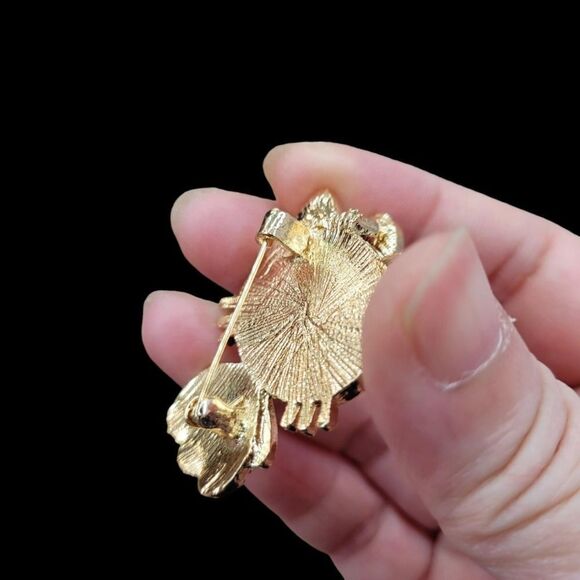 Brand New Hello Kitty Rhinestone Gold With Pink Ribbon Brooch Pin - Picture 5 of 6